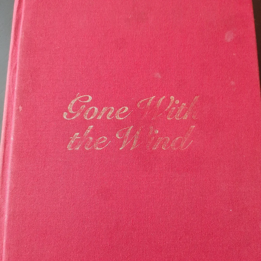 50th Anniversary Edition of Gone with the wind. - Picture 3 of 11